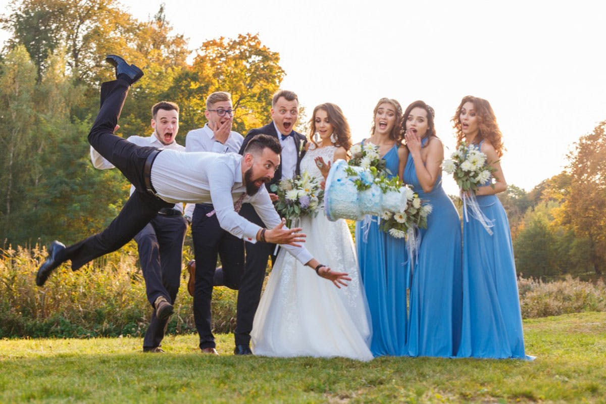 Cover Image for 9 AVOIDABLE MISTAKES PEOPLE MAKE WHEN HIRING A LOS ANGELES WEDDING DJ